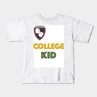 College Kid.BLK.BEIGE.GRN Kids T-Shirt